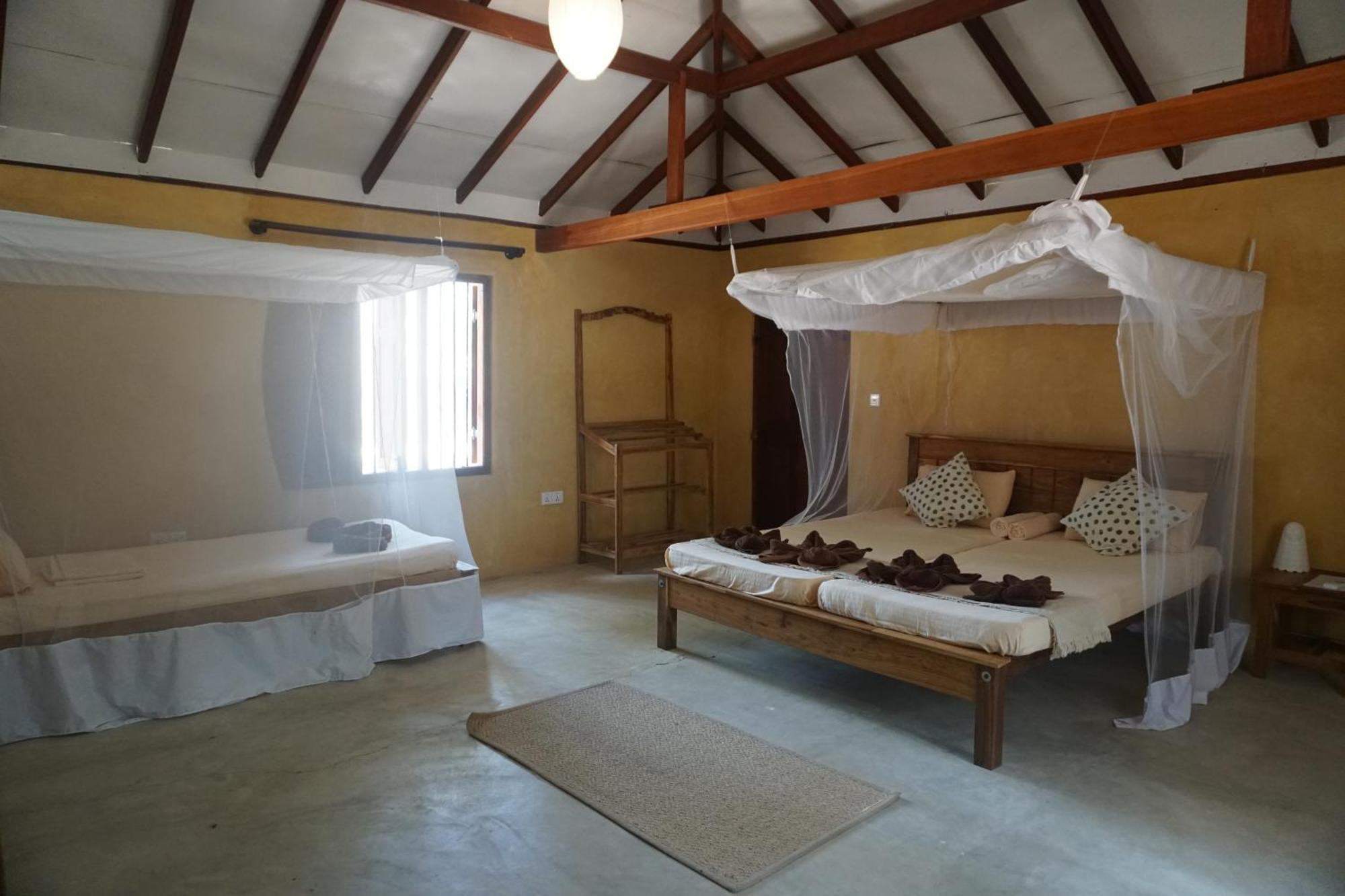 Kitelantis Hotel And Resort Kalpitiya Rum bild