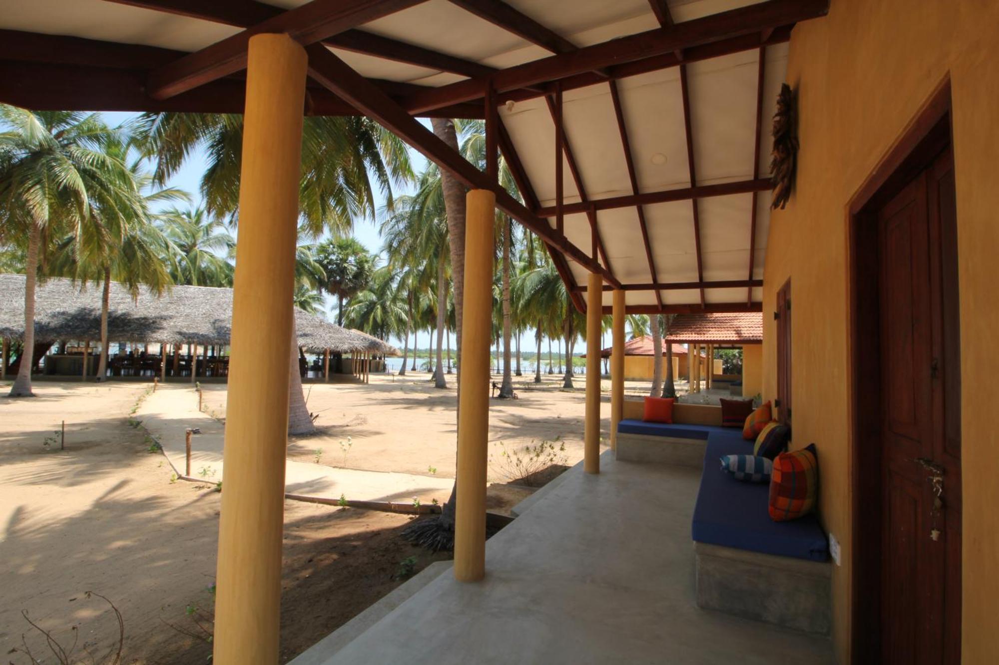 Kitelantis Hotel And Resort Kalpitiya Exteriör bild